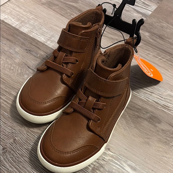 Toddler Boy’s Casual Hi Top Shoes - Picture 1 of 5